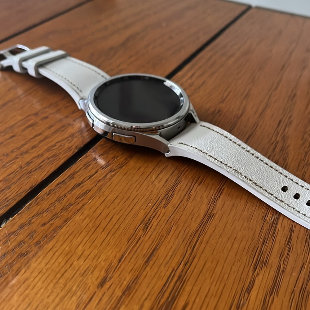 Samsung Galaxy Smart Watch - Silver Band 20mm. SN: R965U Sapphire Crystal LTE - Picture 8 of 8